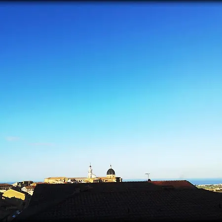 ベッド・アンド・ブレックファスト Colle Dei Lauri