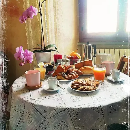 Colle Dei Lauri Bed & Breakfast 3*